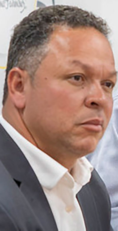 claudio ferreira 400