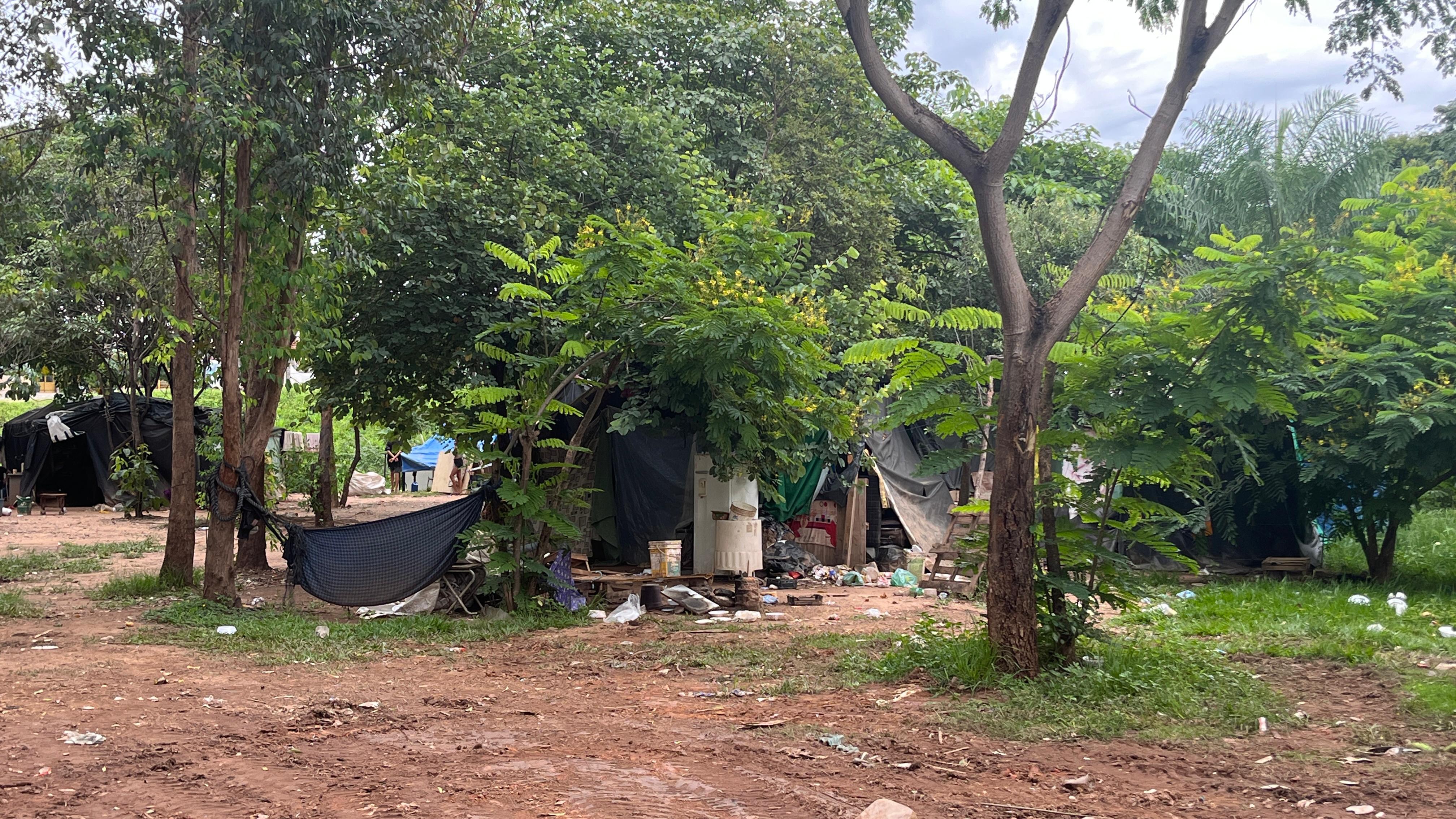 Canteiro rodovi�ria moradores de rua