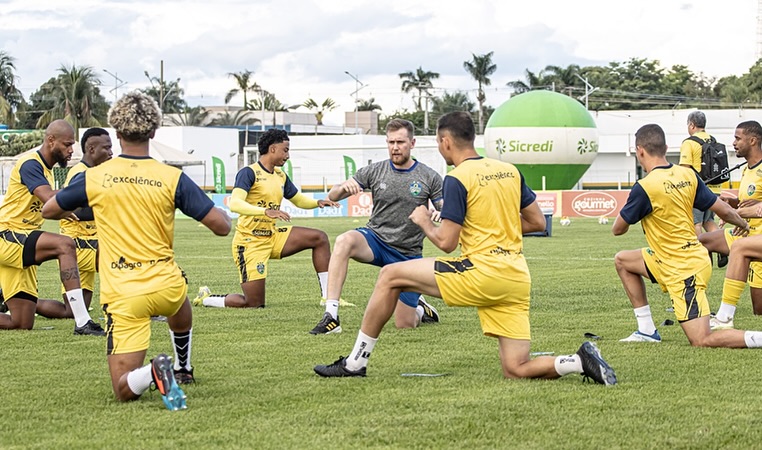 jogadores nova mutum