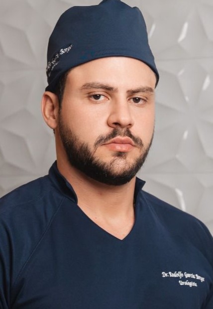 Rodolfo Borges � m�dico urologista, especialista em sa�de �ntima masculina