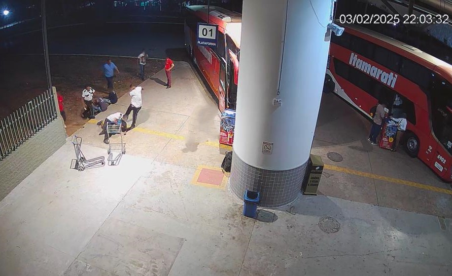 vigilantes, espancamento, rodovi&iuml;&iquest;&frac12;ria, cuiab&iuml;&iquest;&frac12;