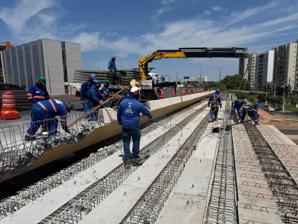 Sinfra firma parceria para divulgar informa�es sobre obras no aplicativo Waze