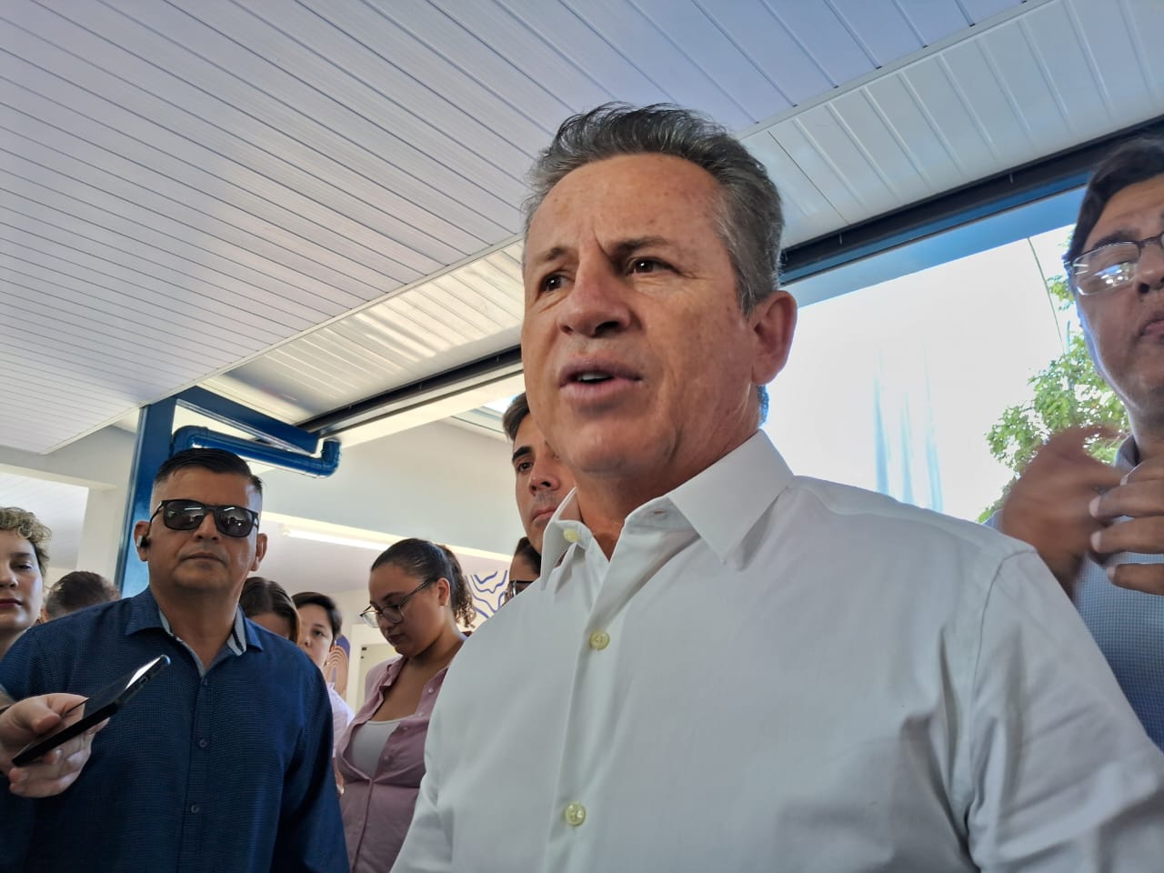 mauro mendes inaugura��o de escola