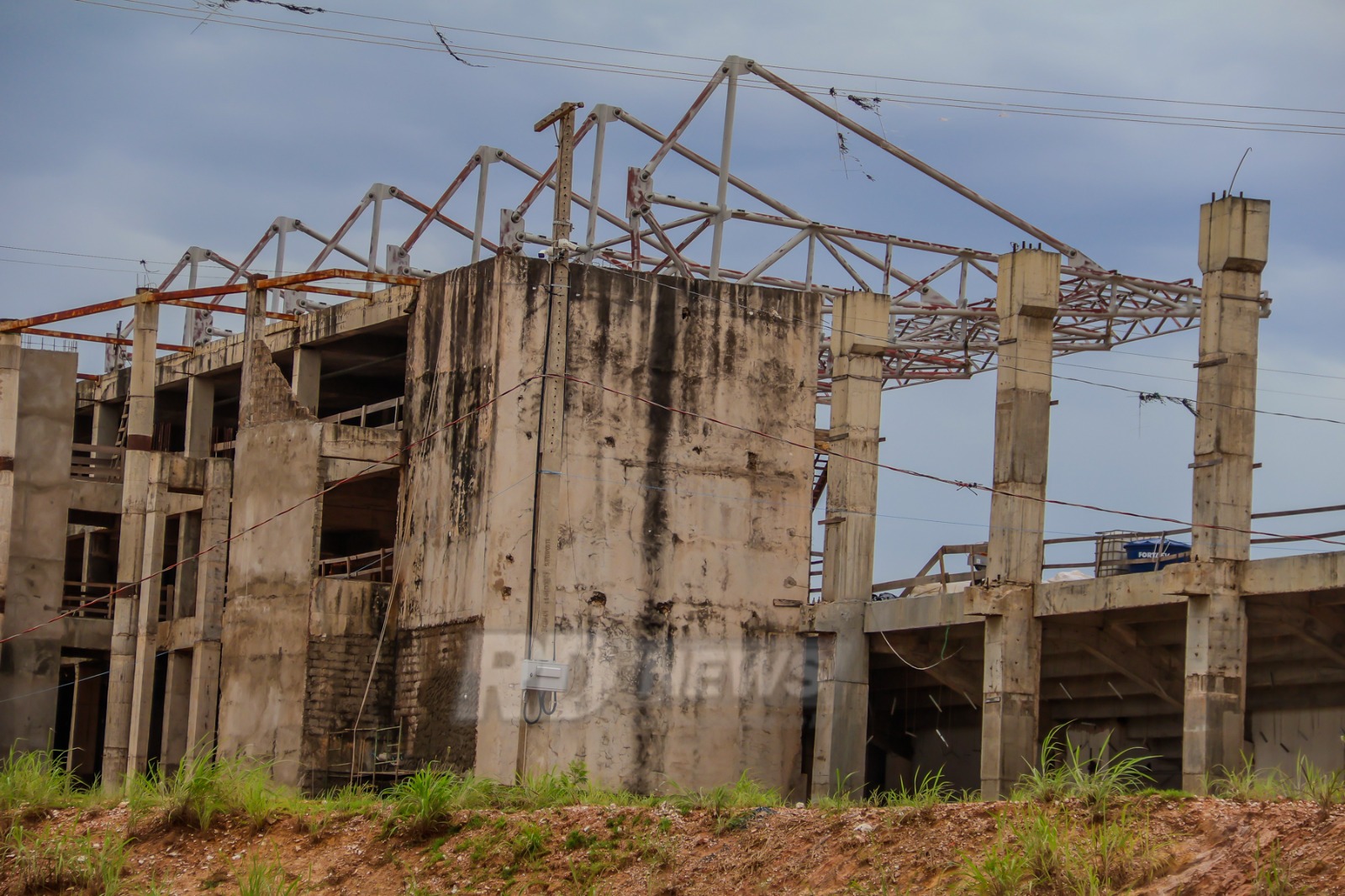 COT do Pari - obra parada estrutura deteriorada