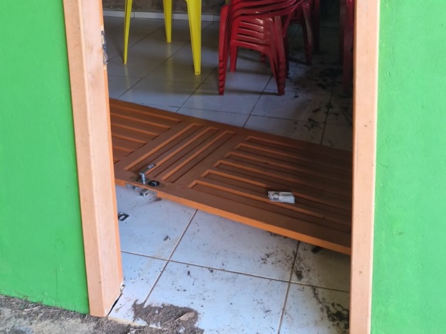 Crian&iuml;&iquest;&frac12;as invadem e depredam sede de Associa&iuml;&iquest;&frac12;&iuml;&iquest;&frac12;o do Motot&iuml;&iquest;&frac12;xi em Sorriso