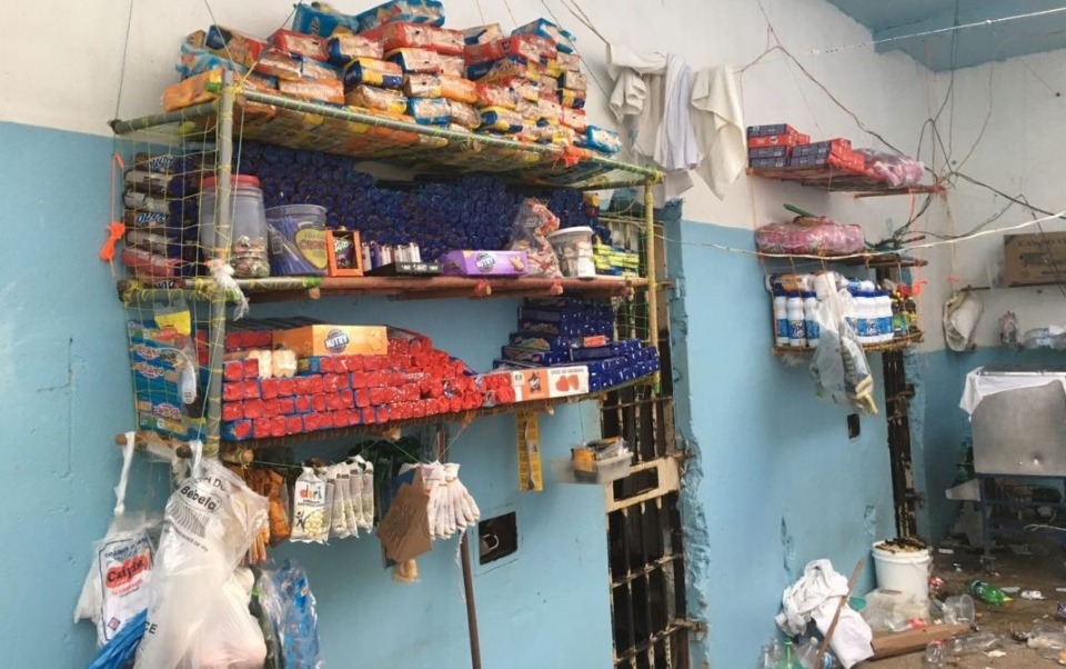 Mercadinho no pres�dio