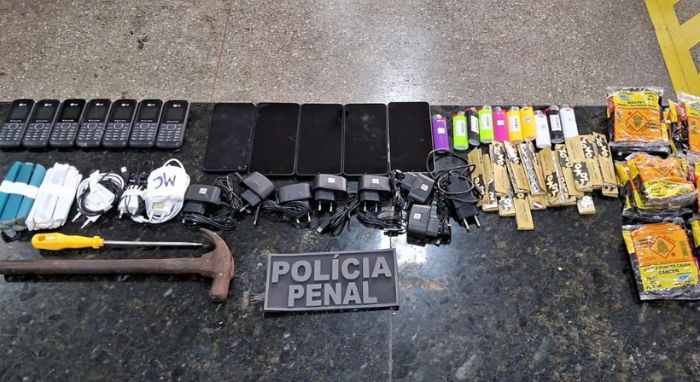 ferrugem, apreens&iuml;&iquest;&frac12;o, celulares, seda, martelo, fumo, penitenci&iuml;&iquest;&frac12;ria