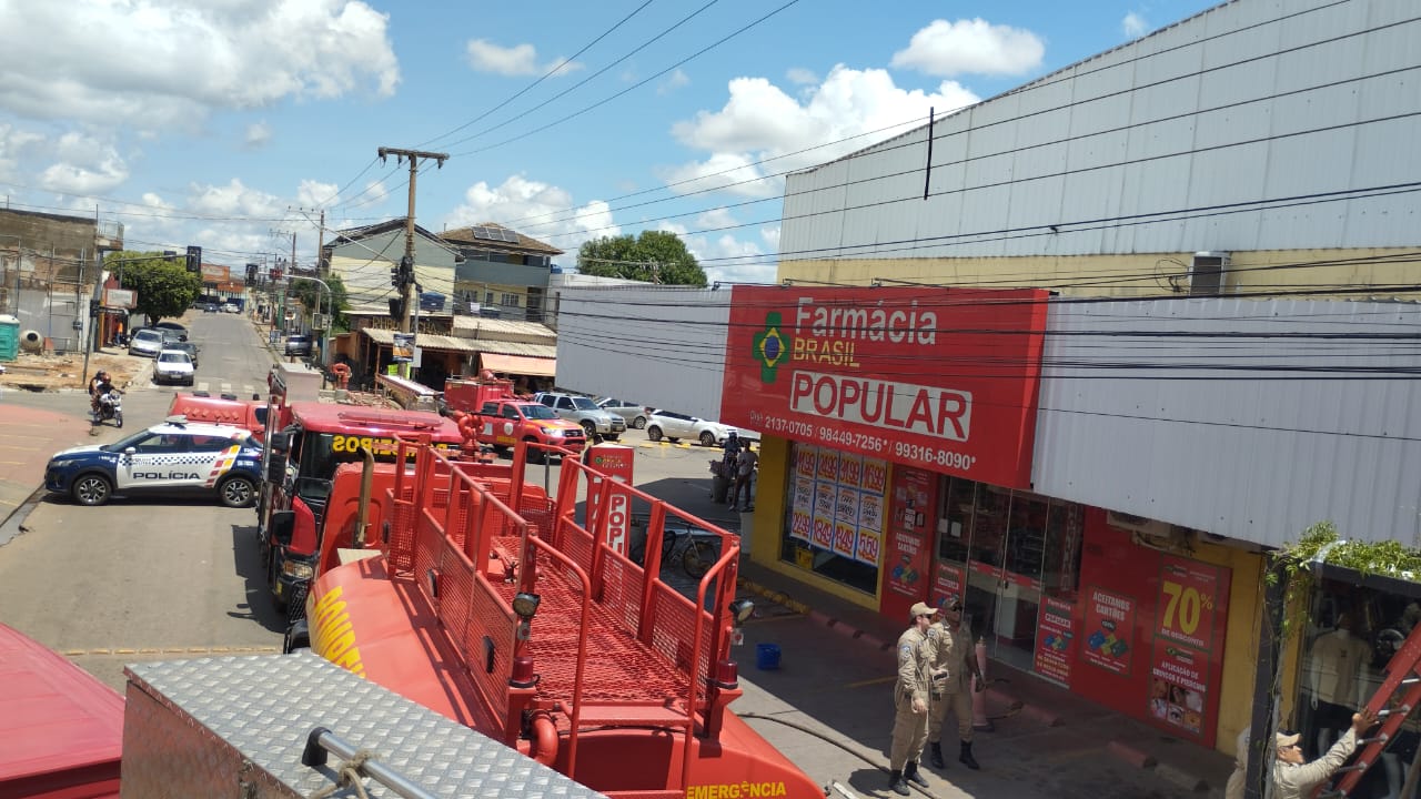 Restaurante � atingindo por inc�ndio no Cristo Rei VG
