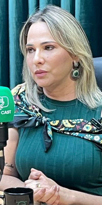 Deisi Bocalon curtinha