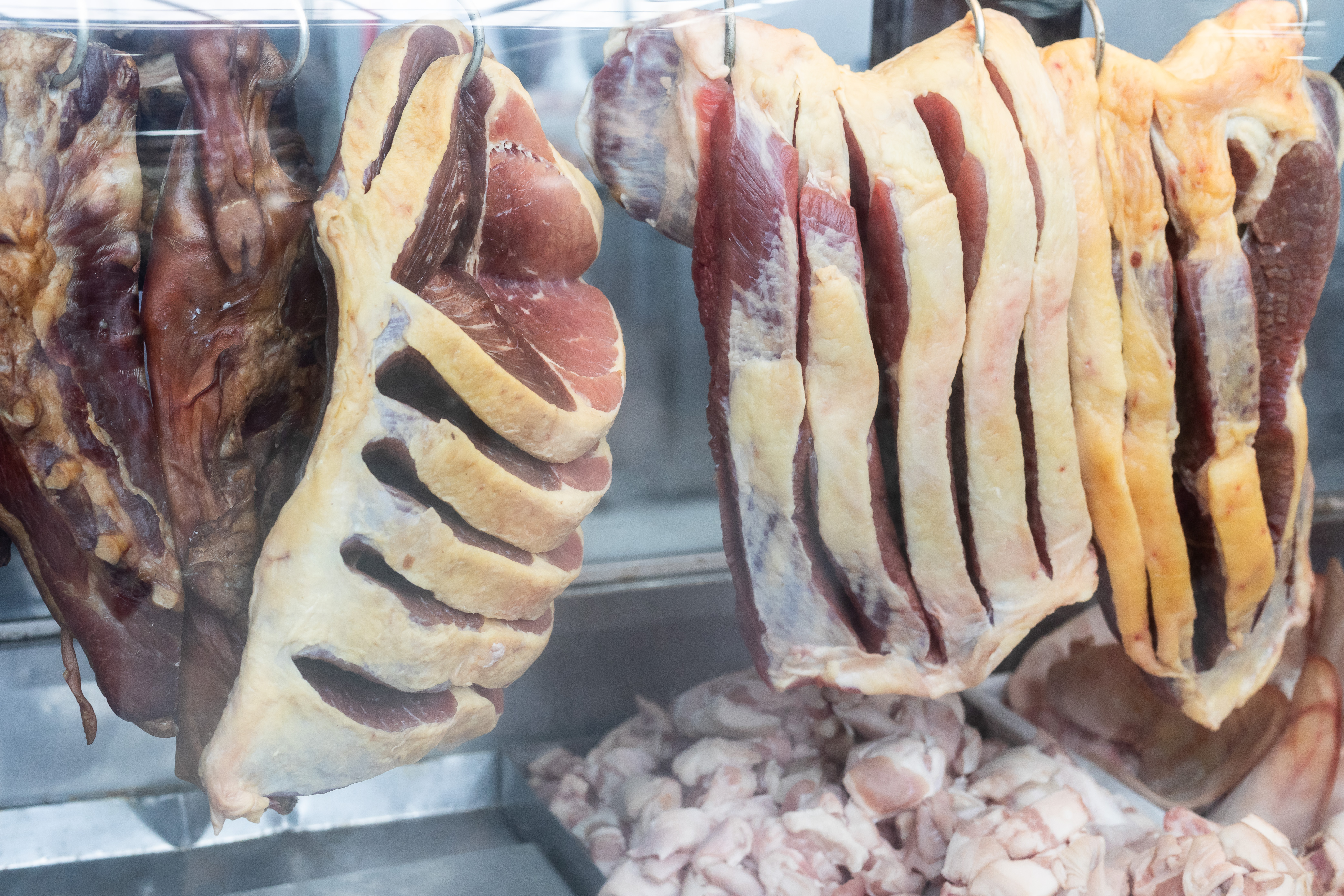 Mercado do Porto - bancas - origem animal