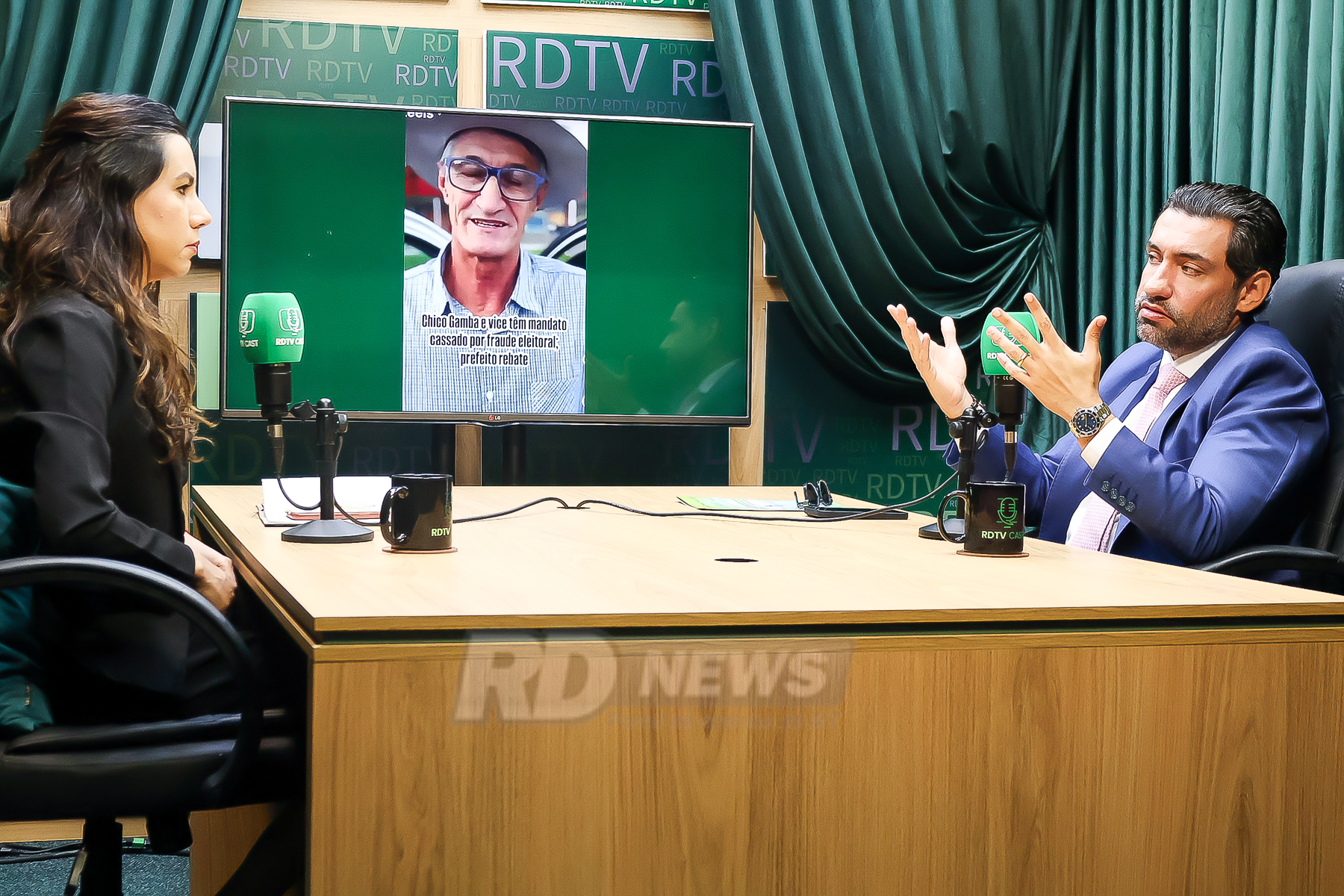 Advogado  Rodrigo Cyrineu concede entrevista &iuml;&iquest;&frac12; jornalista Greyce Lima no Rdtv Cast