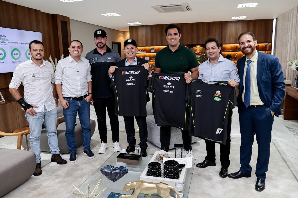 Mauro Mendes - nascar - corrida