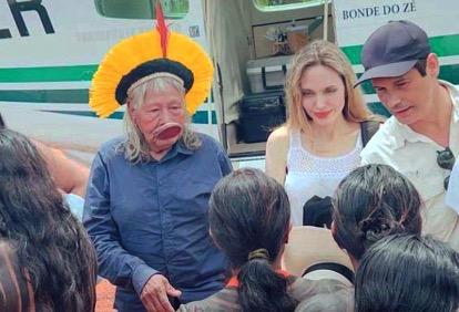 Angelina Jolie Raoni MT