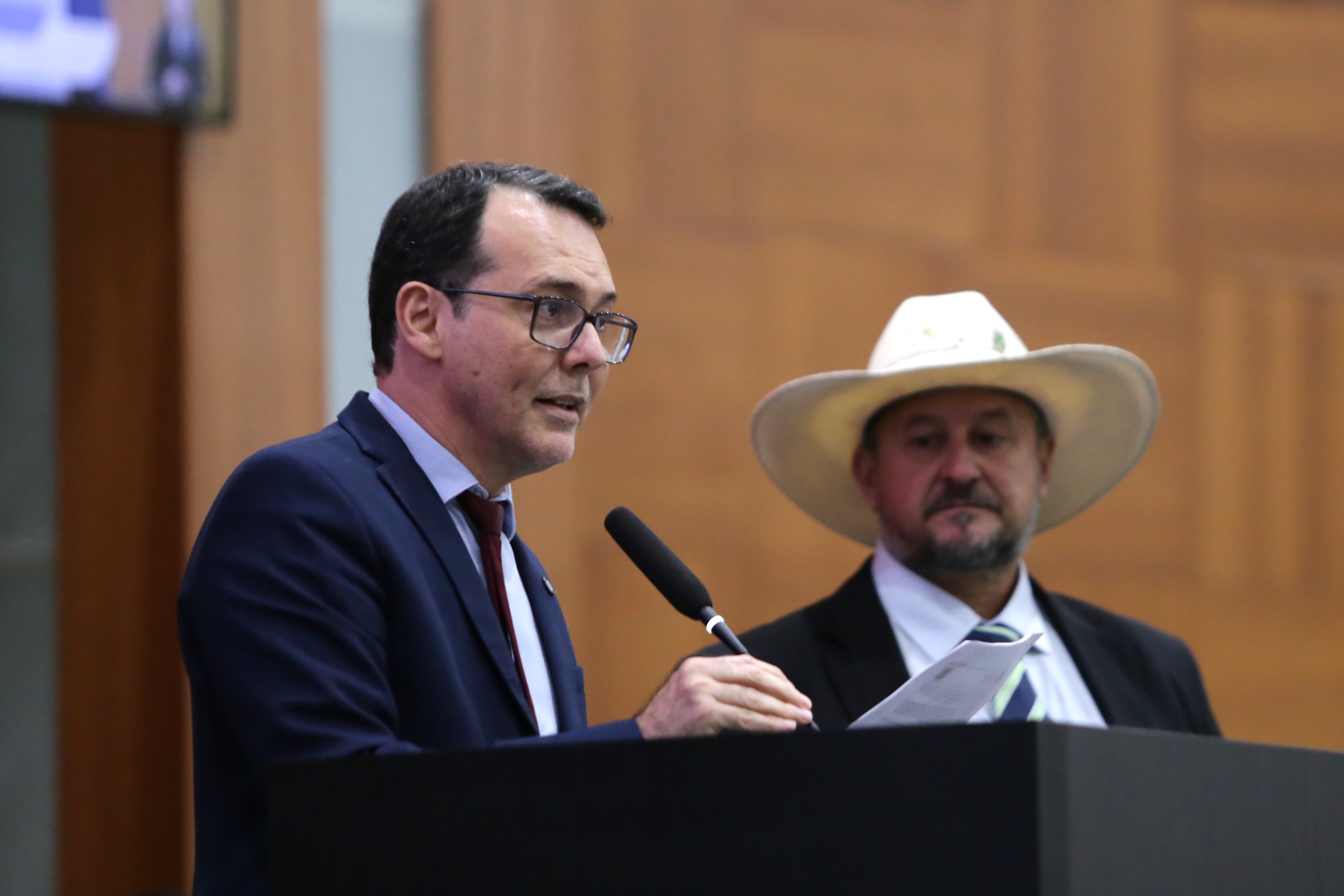 L�dio Cabral e Cattani