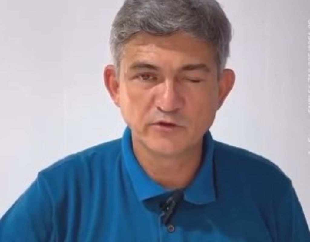 Ari Mundinho, Shopping Popular