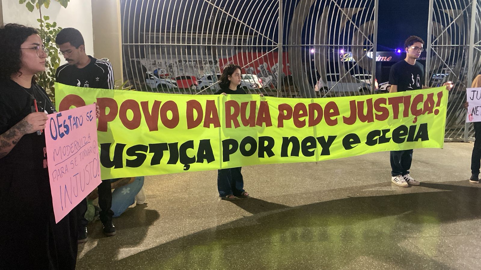 Manifestação Ney e Cleia