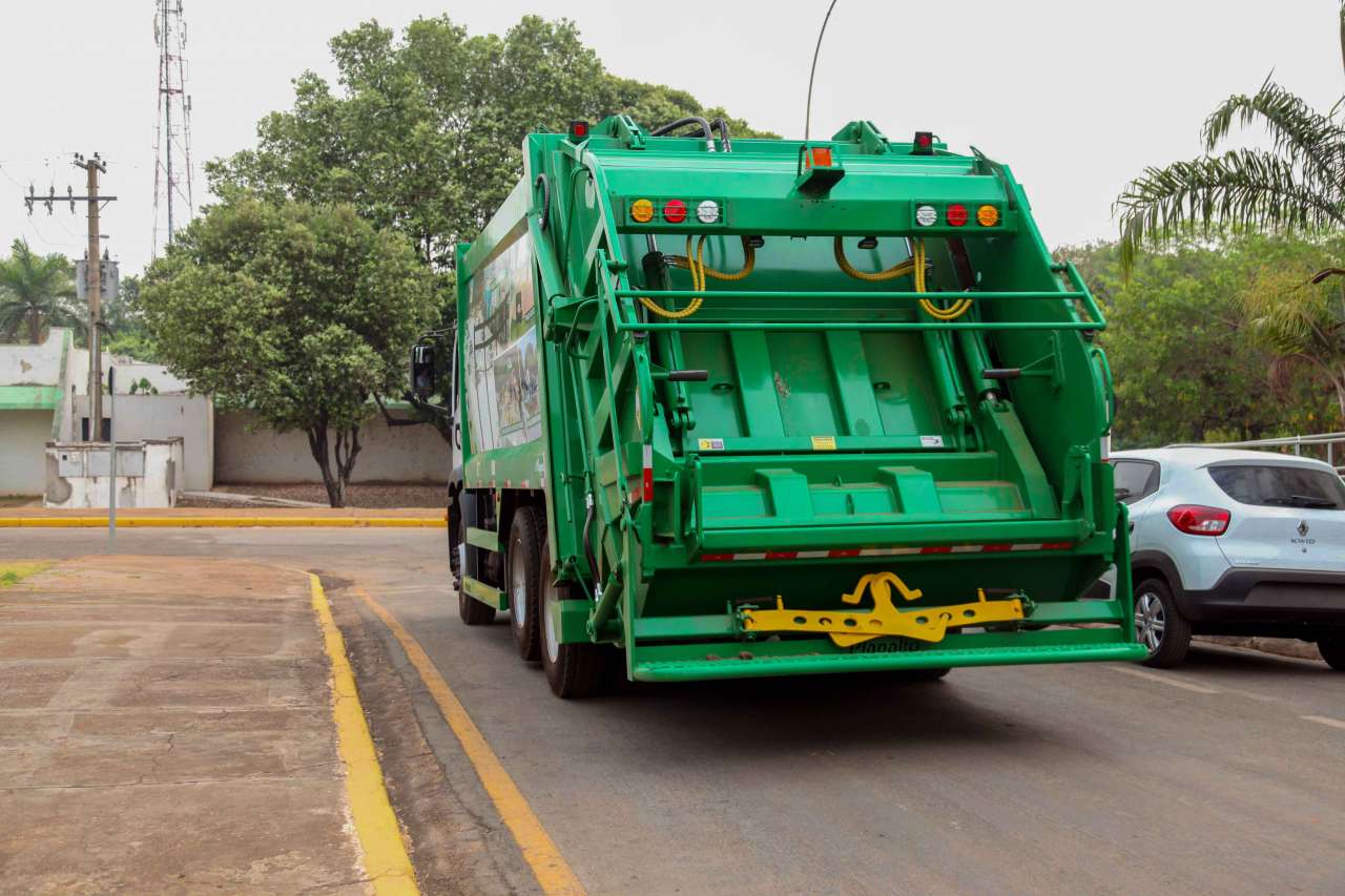 Prefeitura de VG notifica empresa de coleta de lixo