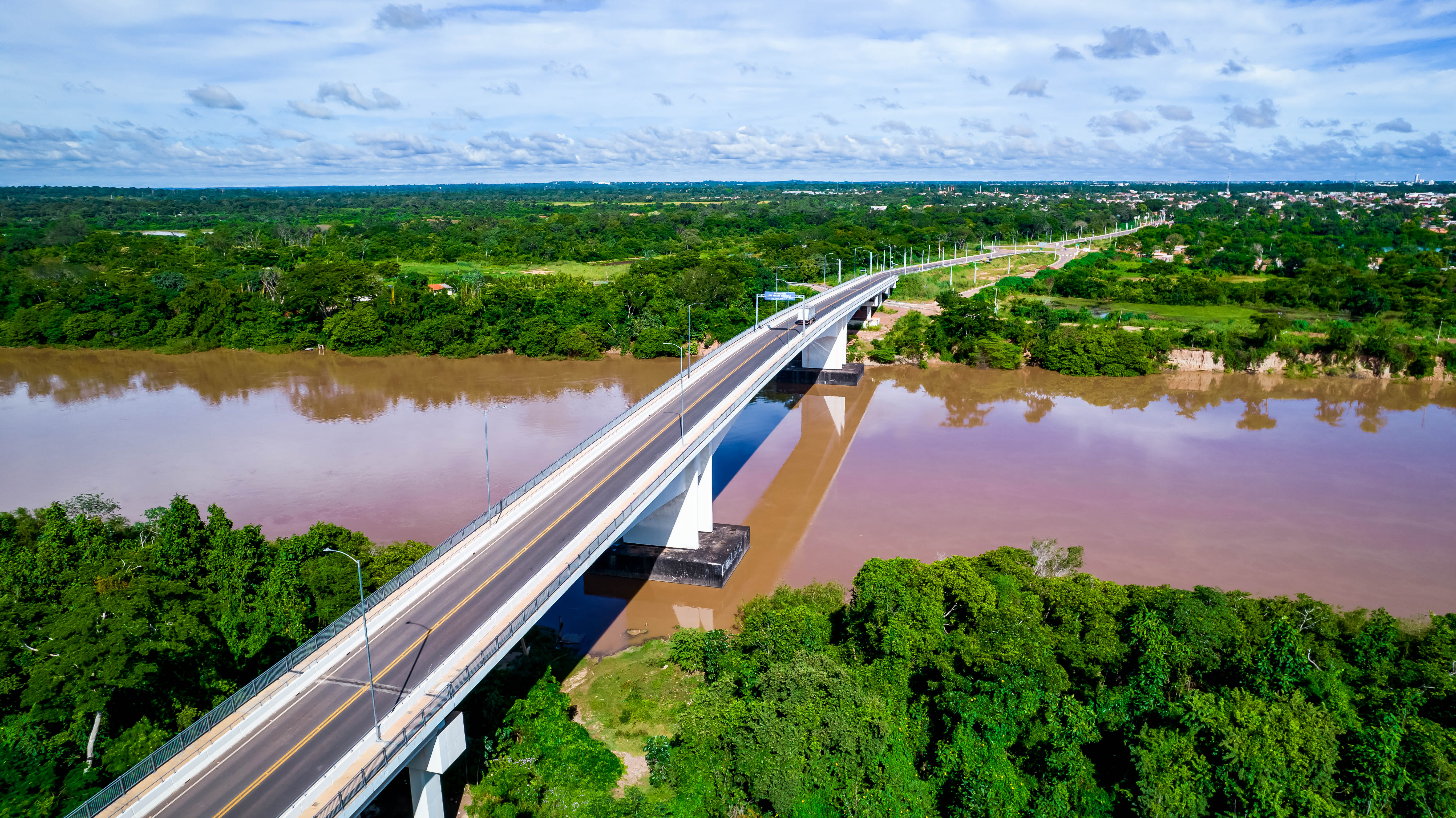 Ponte do Parque Atalaia - entre Cuiab� e V�rzea Grande