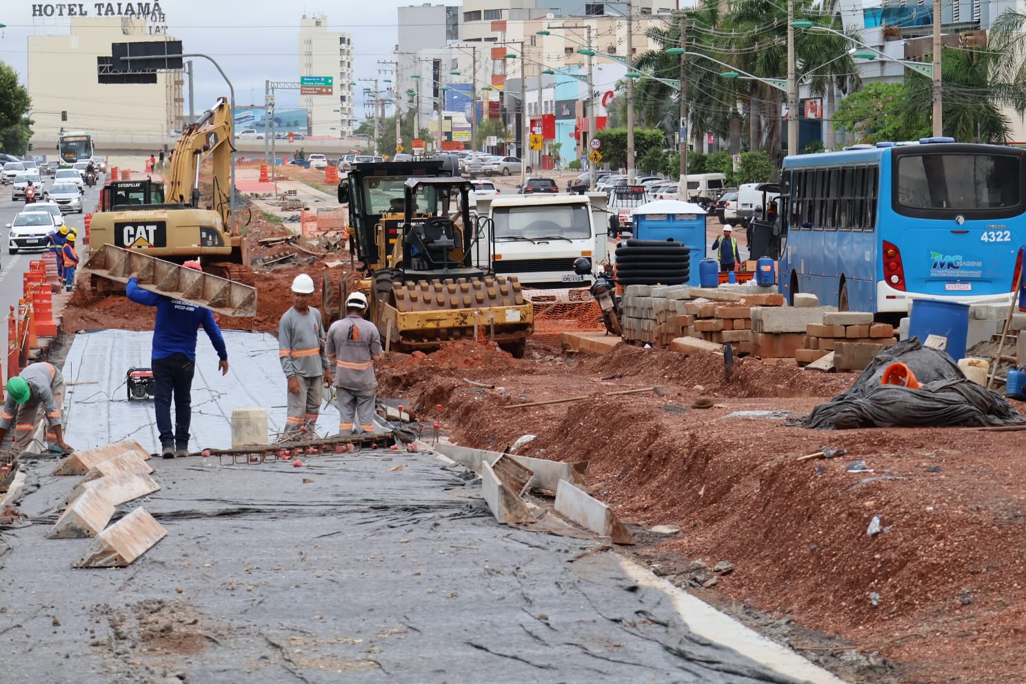Vitoria Obras do BRT na Av do CPA 