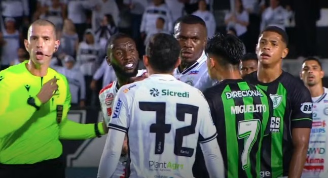 Jogadores - inj�ria racial - meia do Am�rica-MG