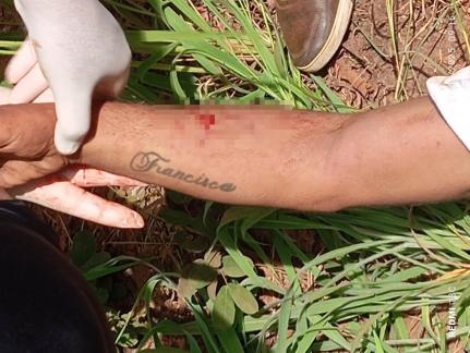 Homem é encontrado morto com sinais de espancamento