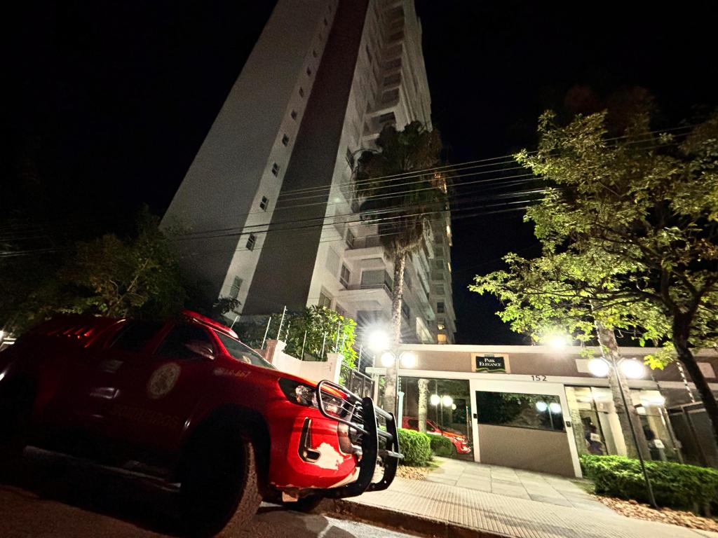 Inc�ndio em apartamento de um pr�dio no bairro Quilombo, em Cuiab�