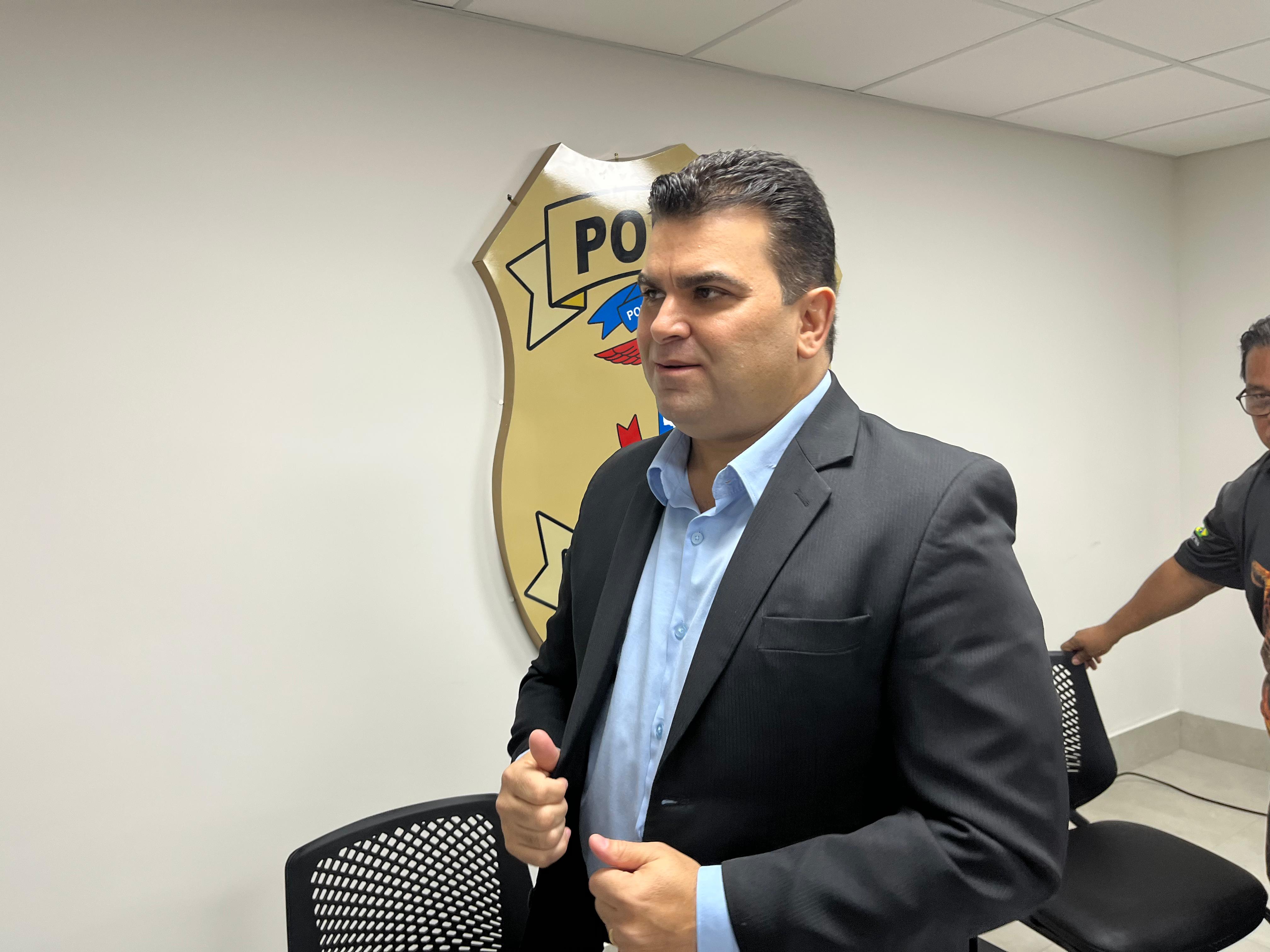 Rog&iuml;&iquest;&frac12;rio Ferreira, delegado, Decon