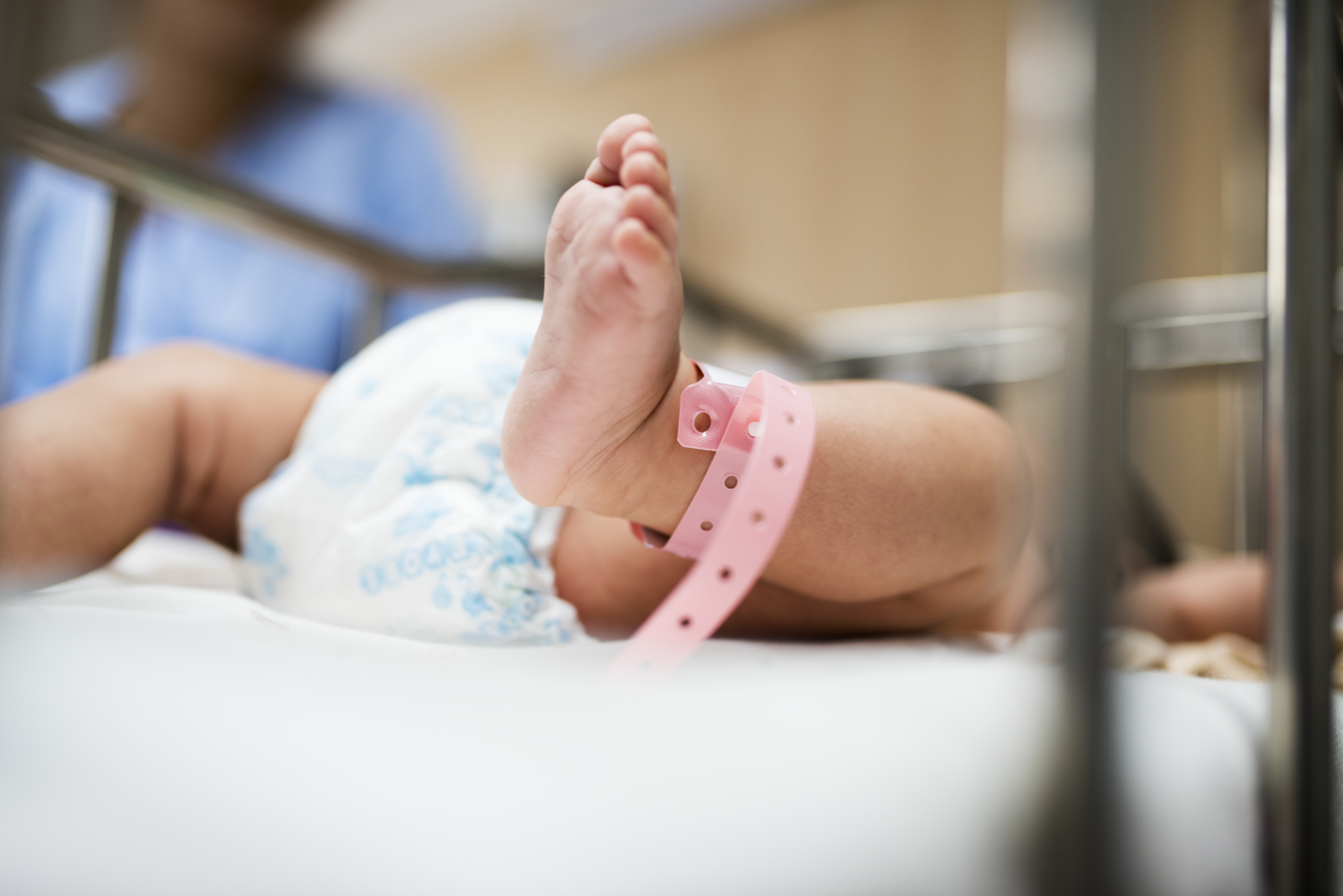 bebe crian&iuml;&iquest;&frac12;a rec&iuml;&iquest;&frac12;m nascido uti pedi&iuml;&iquest;&frac12;trica p&iuml;&iquest;&frac12; de bebe