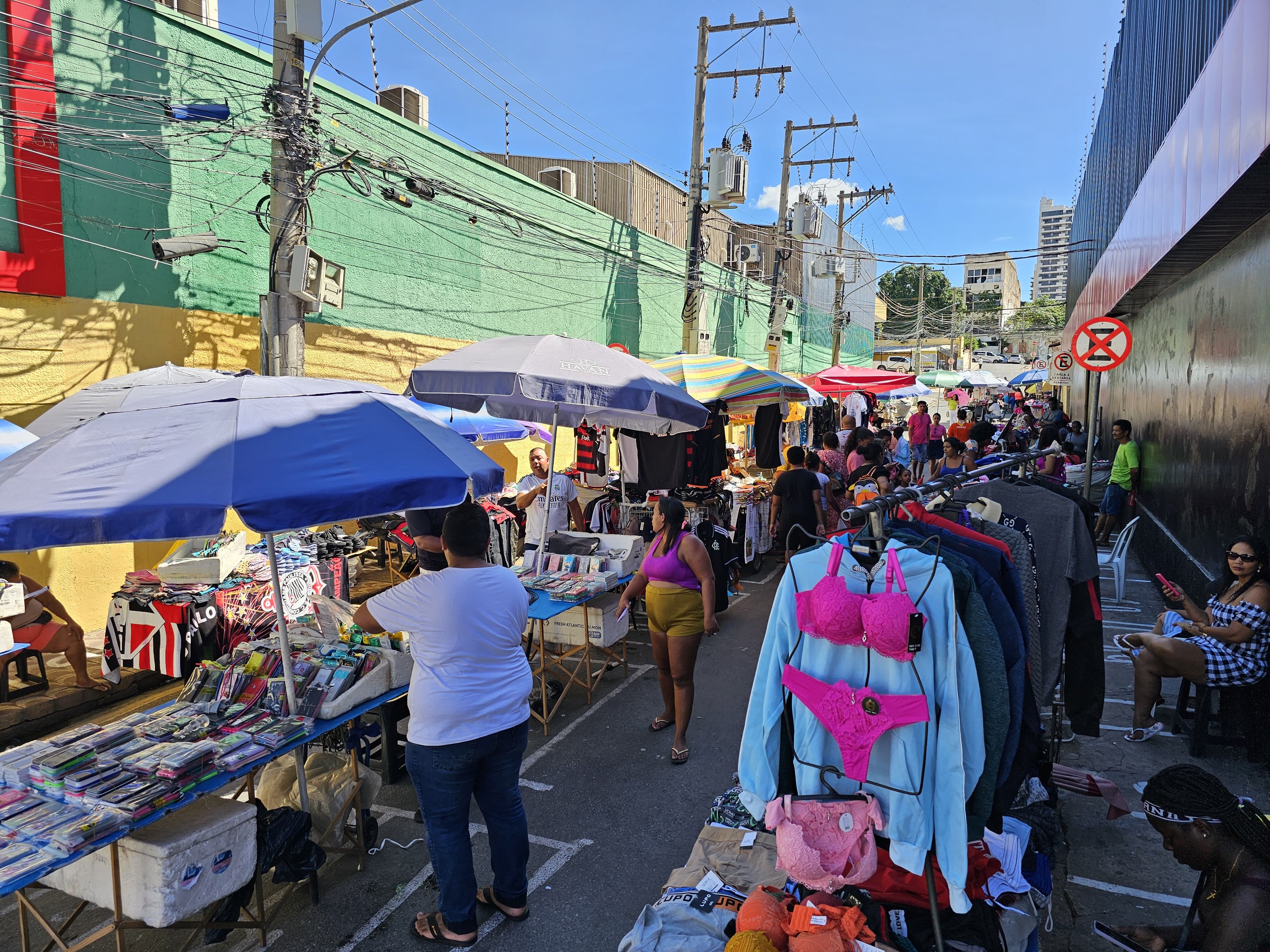 Ambulantes no Centro de Cuiab&iuml;&iquest;&frac12;