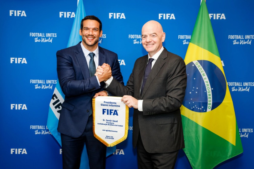 Samir Xaud e Gianni Infantino em encontro nos EUA