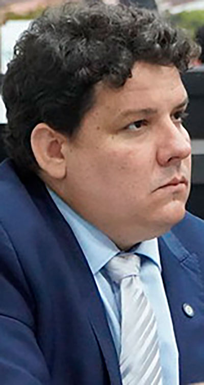 alex rodrigues 400
