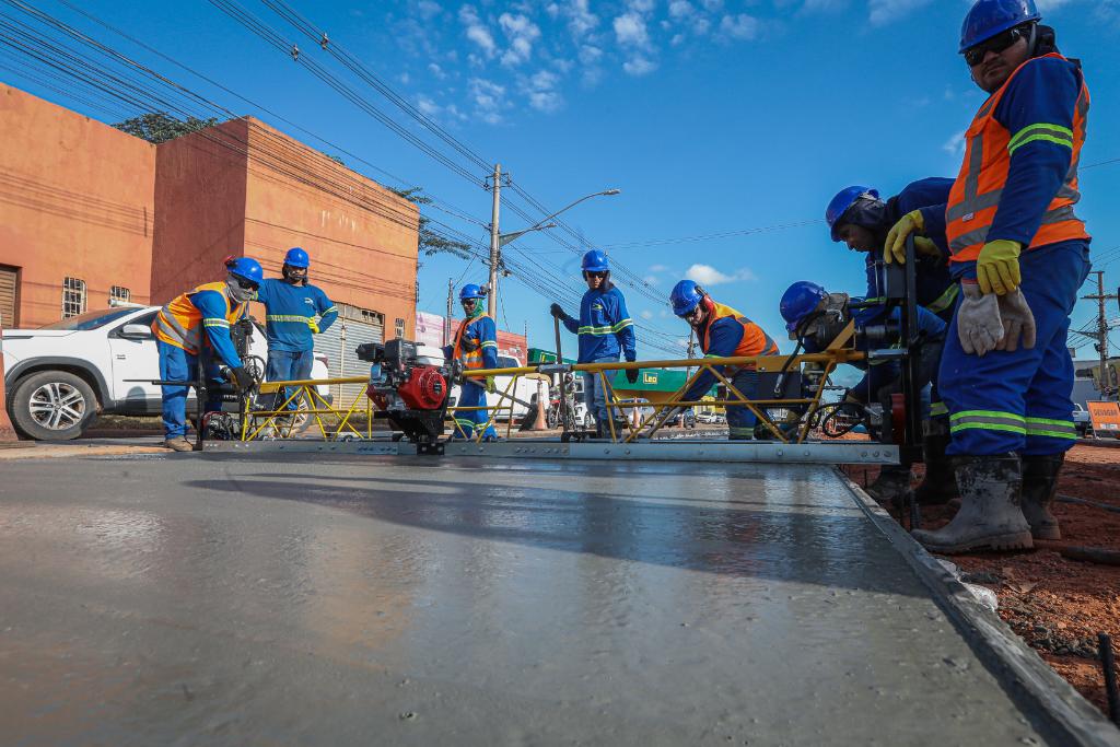 Concretagem obras do BRT em cuiab�