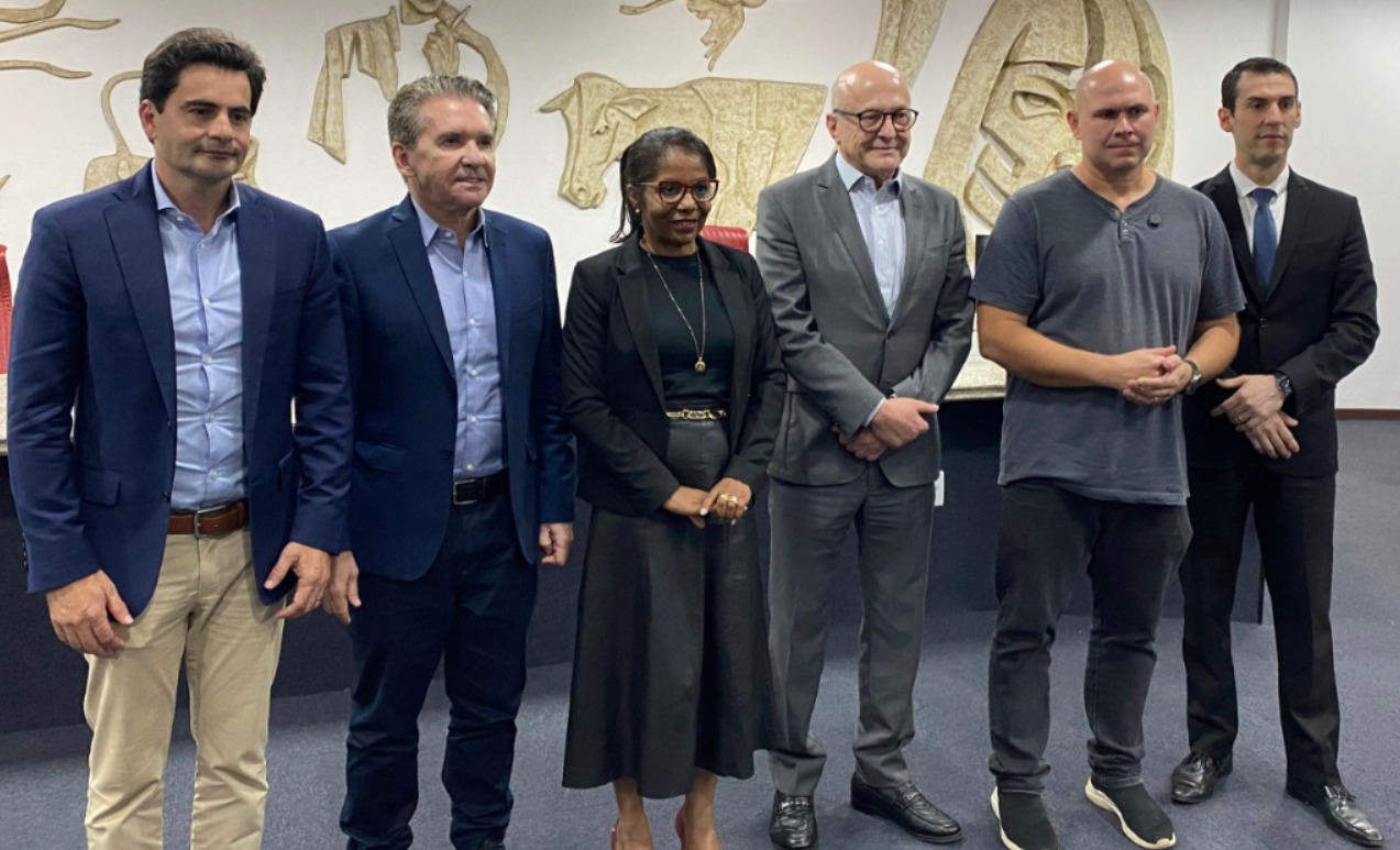 Reuni�o sobre Santa Casa