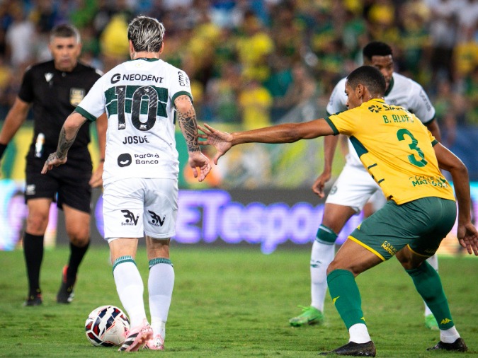 Cuiab� x Coritiba