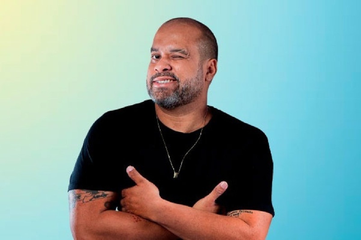 Vereadora propõe honraria para humoristas em memória de Xômano