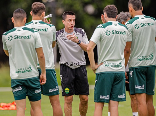Elenco do Cuiab�