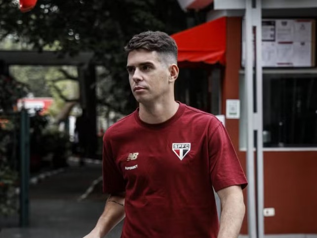 Oscar em viagem do S�o Paulo a Fortaleza