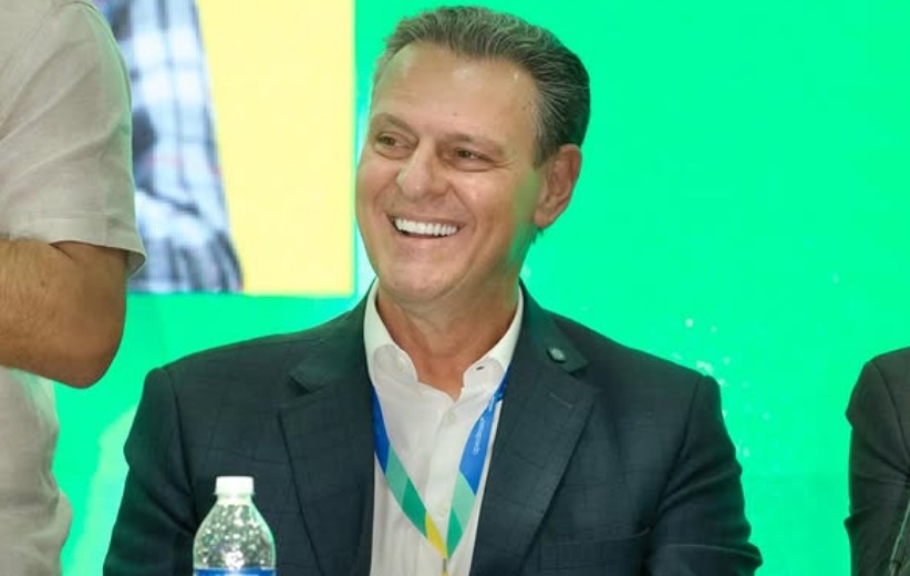 carlos favaro ministro