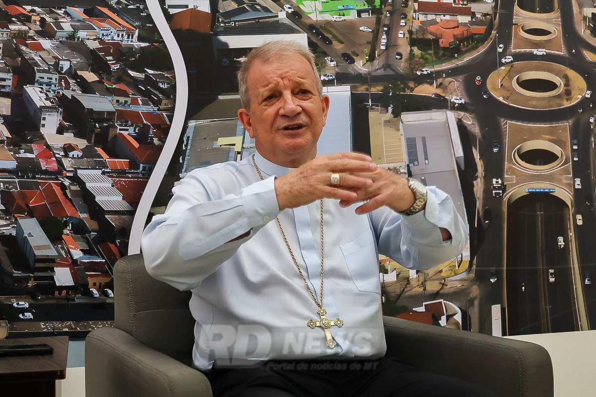 Arcebispo da Arquidiocese de Cuiab&iuml;&iquest;&frac12;, Dom M&iuml;&iquest;&frac12;rio Antonio