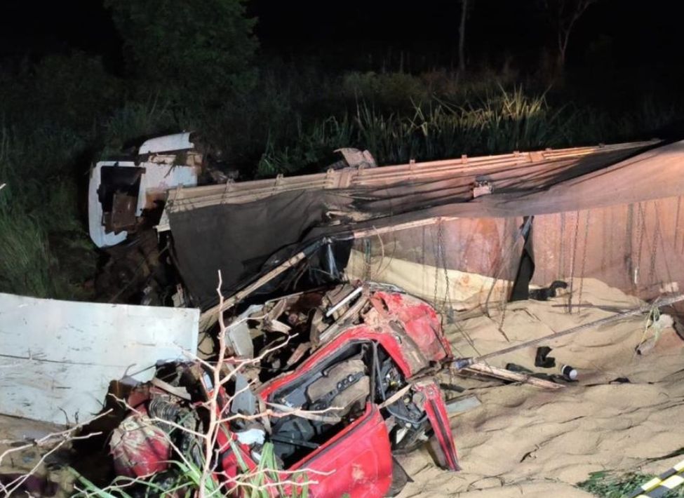 colis�o acidente fatal acorizal