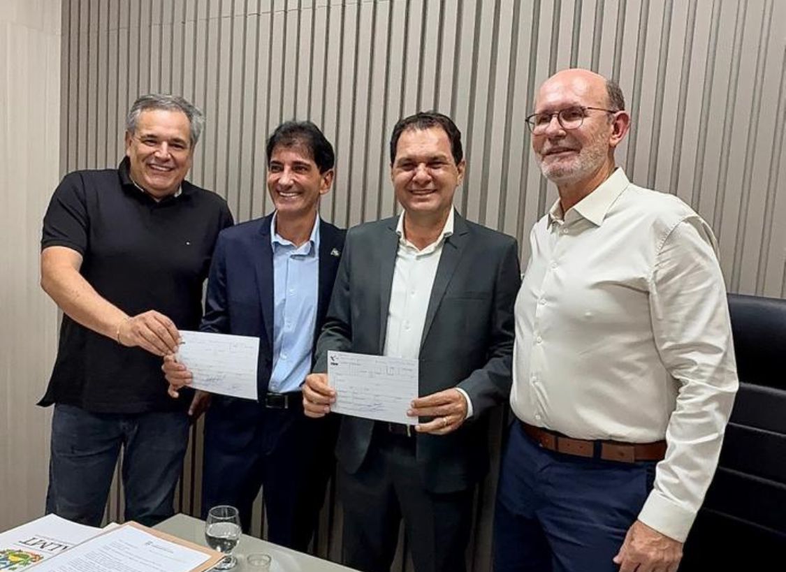 Chico Guarnieri, Cl&iuml;&iquest;&frac12;udio Sena, Avalone e Moacir Couto