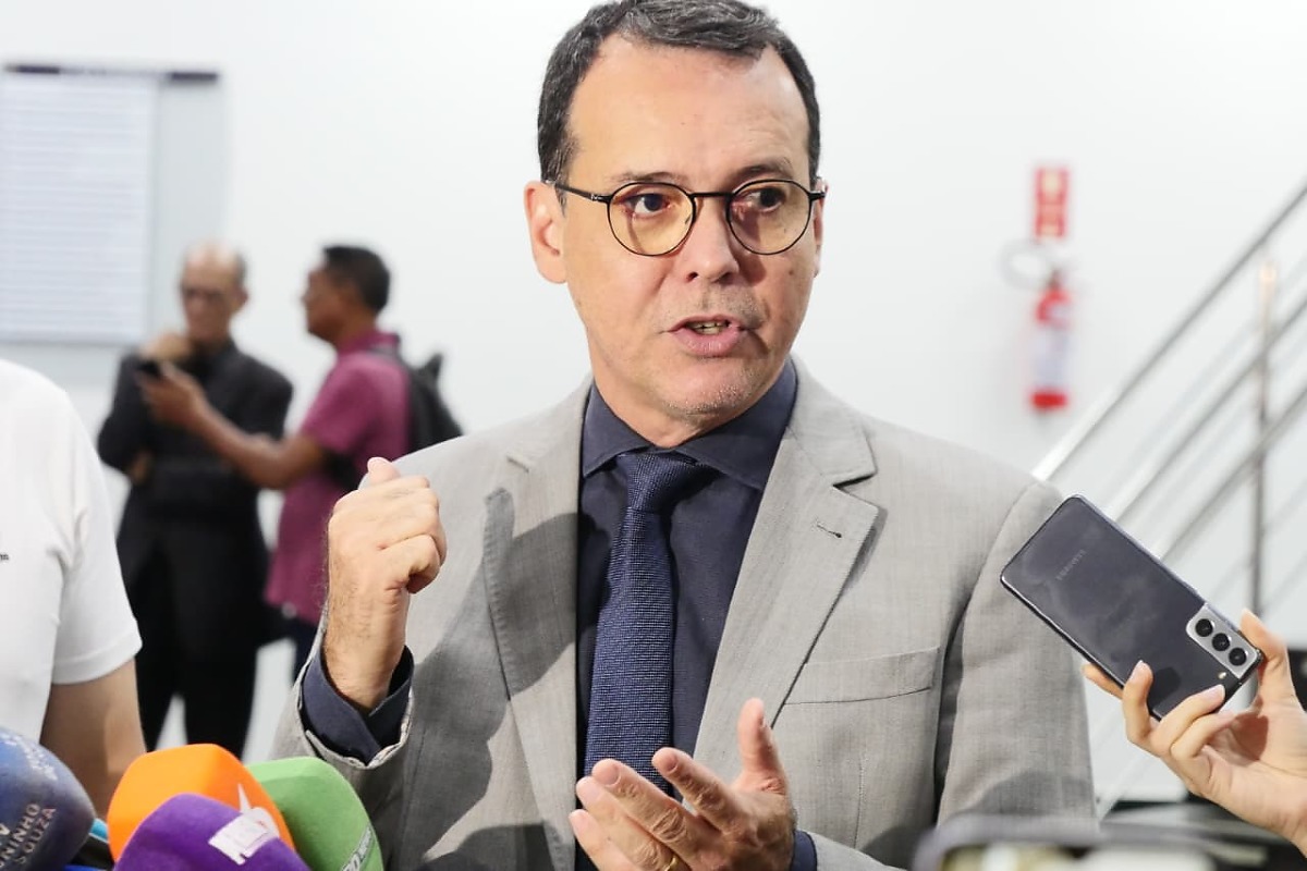 L&uacute;dio Cabral, ALMT