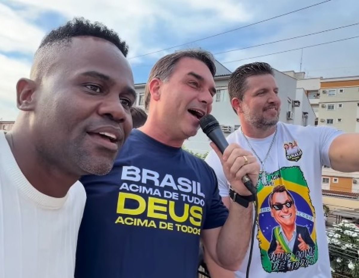 Flávio Bolsonaro na Marcha pra Jesus