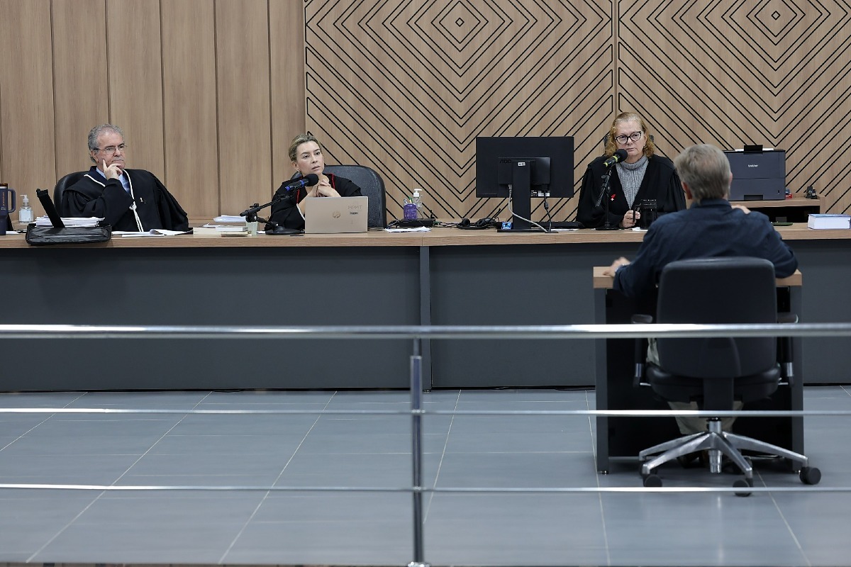 Tribunal do Júri - Rafaela Screnci da Costa Ribeiro