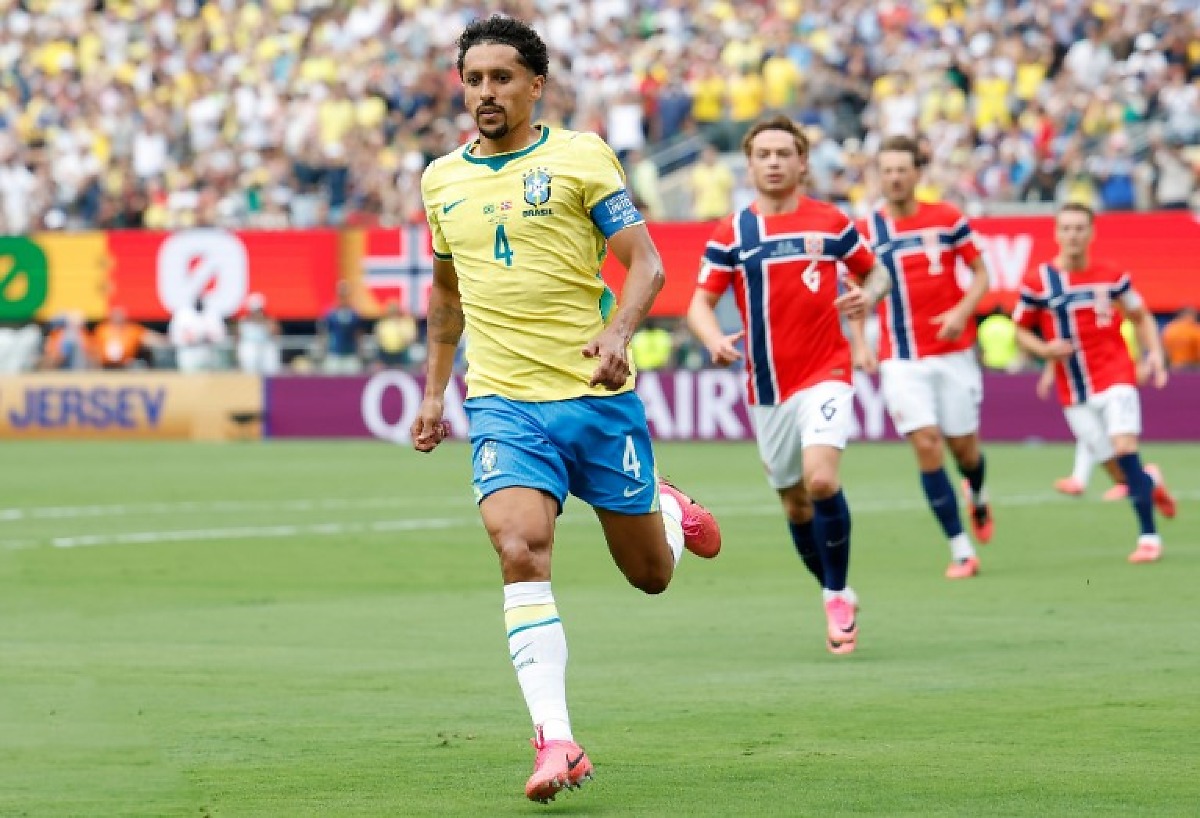 zagueiro Marquinhos da Sele&ccedil;&atilde;o Brasileira em a&ccedil;&atilde;o durante Brasil e Noruega