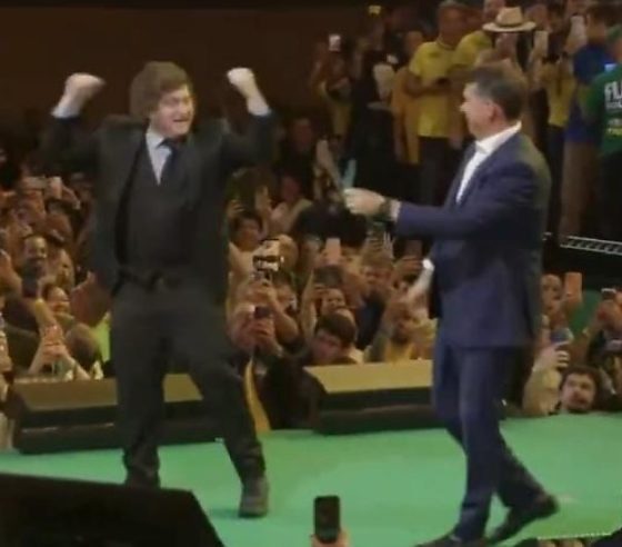  Javier Milei e Flávio Bolsonaro