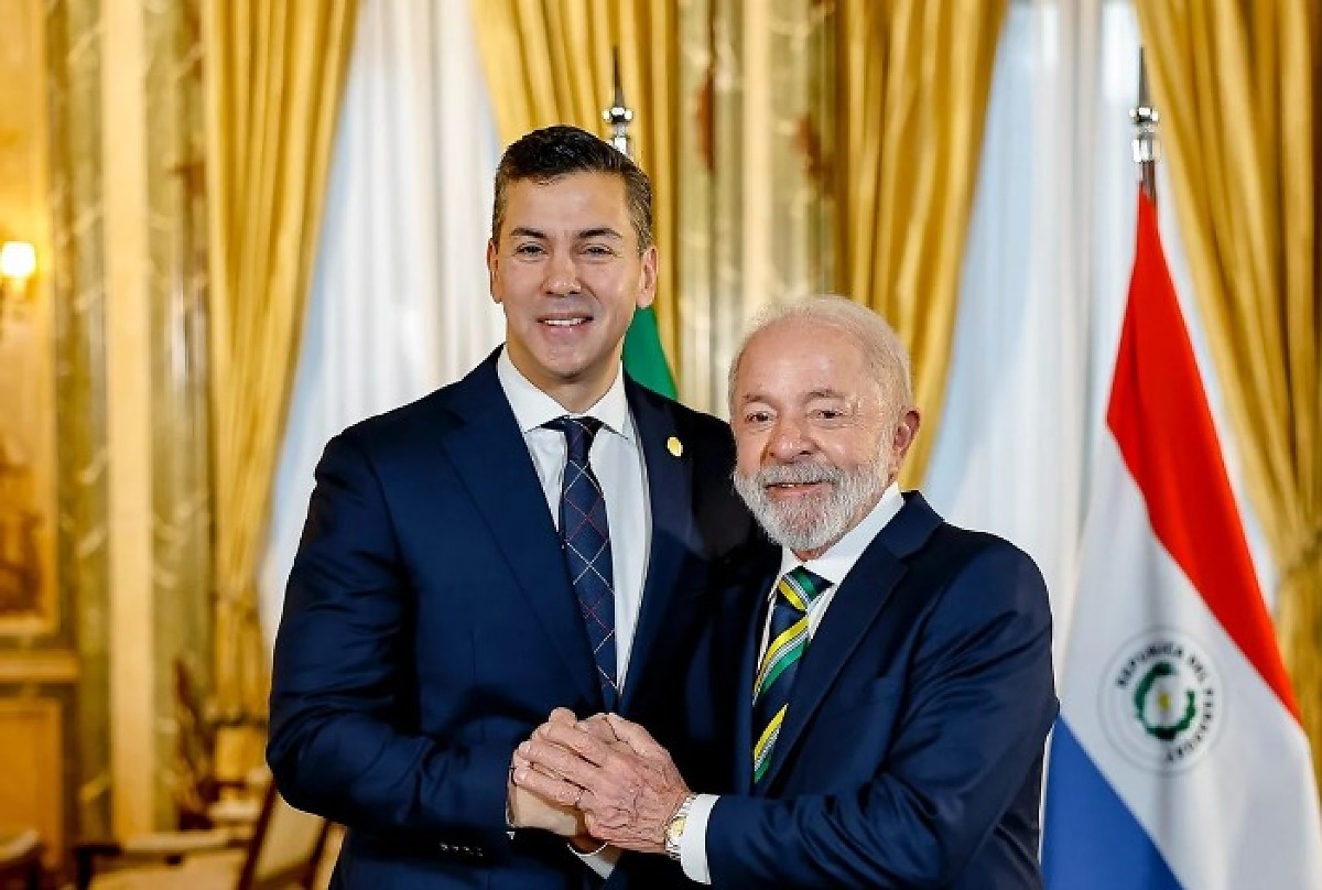 Lula com o presidente do Paraguai Santiago Pe&ntilde;a