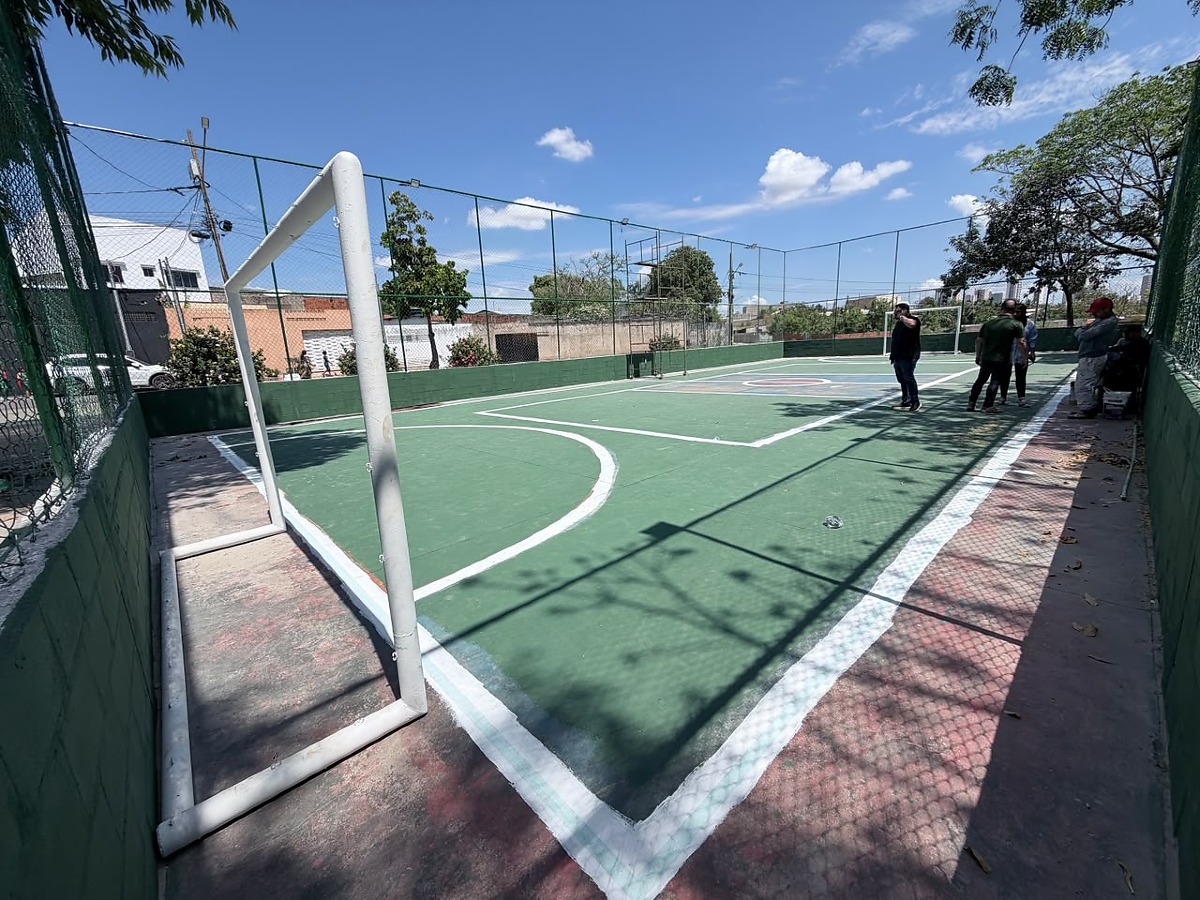QUADRA ESPORTIVA - CUIABÁ
