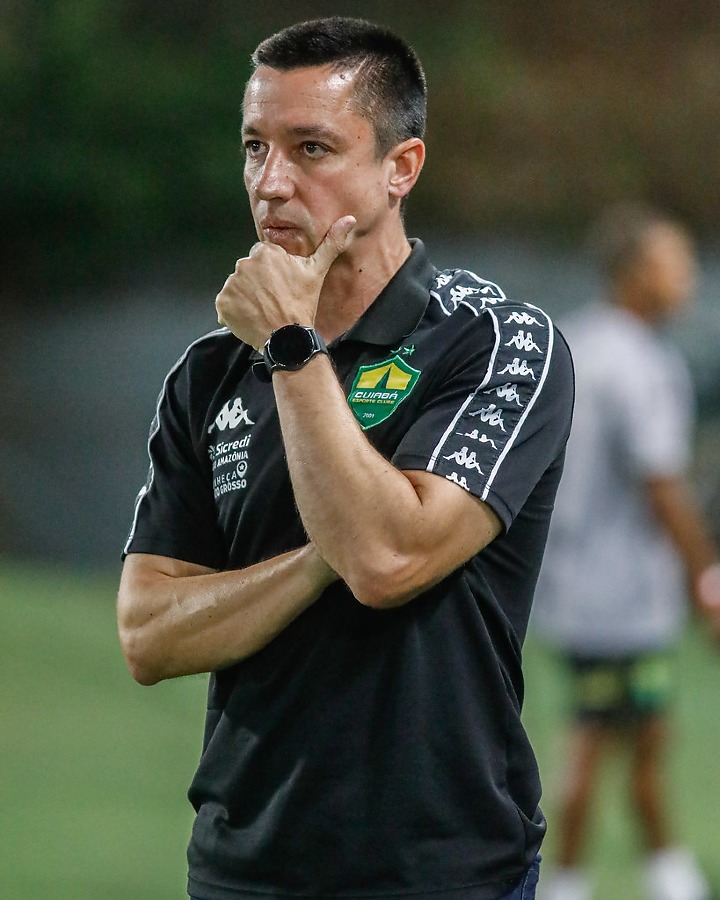 Eduardo Barros freia empolgação após goleada do Cuiabá: “O próximo jogo começa 0x0”