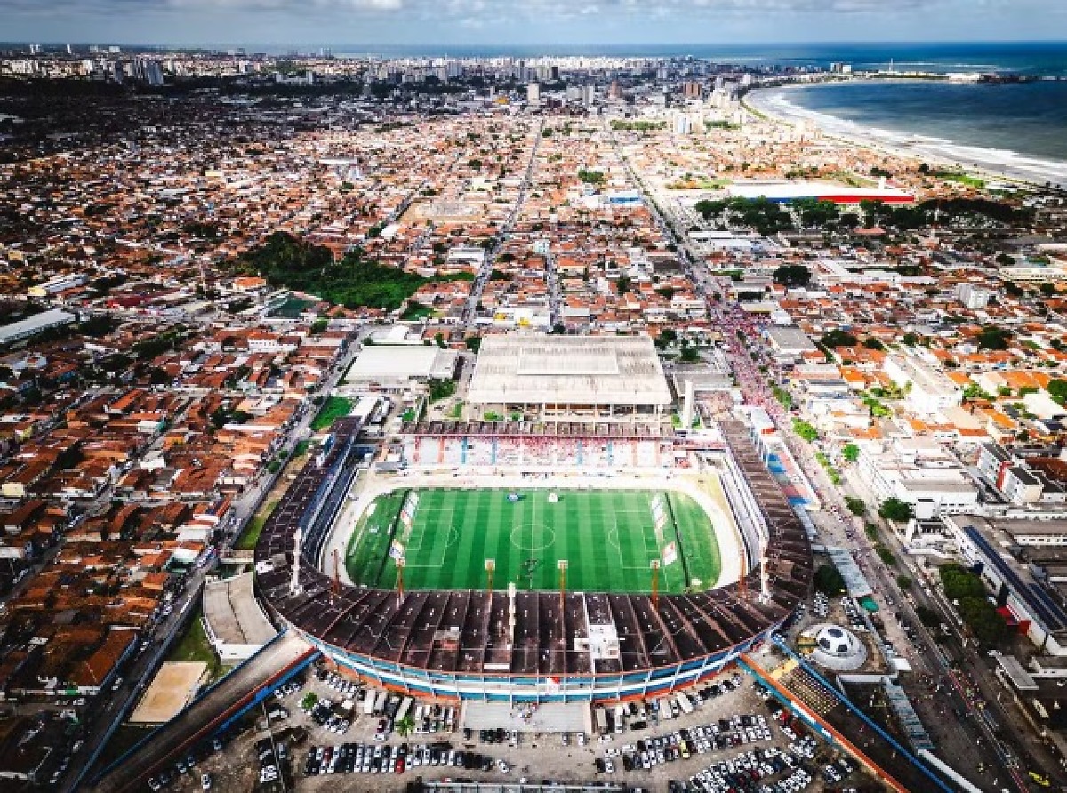 Estádio Rei Pelé, em Maceió